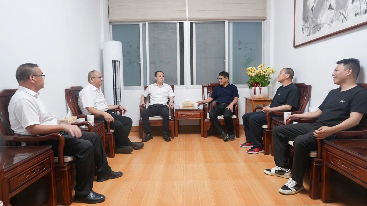 华安县委书记会见云开体育(中国)体育官方网站-登录入口
代表